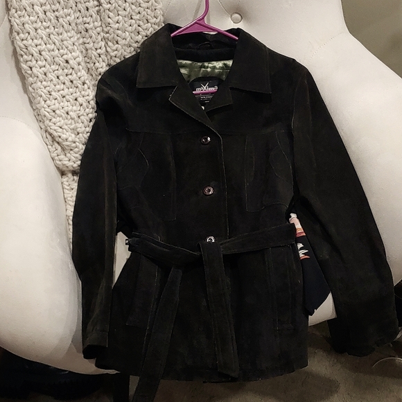 Sued wrap up waist line jacket. - Picture 3 of 3